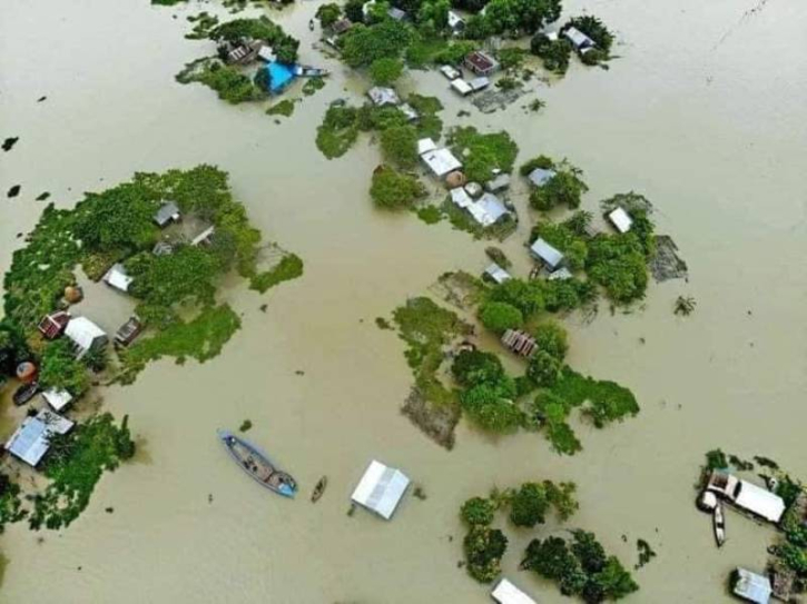 বন্যাদুর্গতদের পাশে দাঁড়াতে প্রস্তুত নারায়ণগঞ্জের স্বেচ্ছাসেবকরা